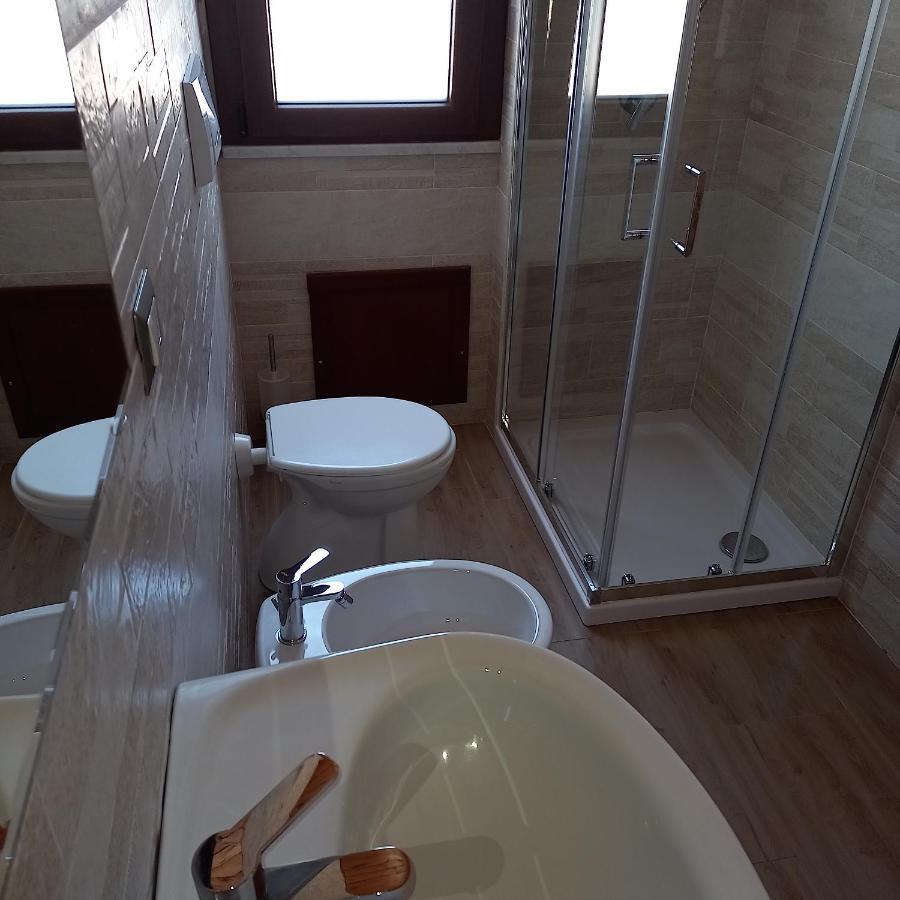 B&B Gli Ulivi Сант'Анна-Аррези Экстерьер фото
