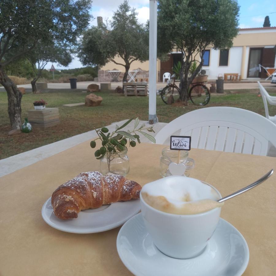 B&B Gli Ulivi Сант'Анна-Аррези Экстерьер фото